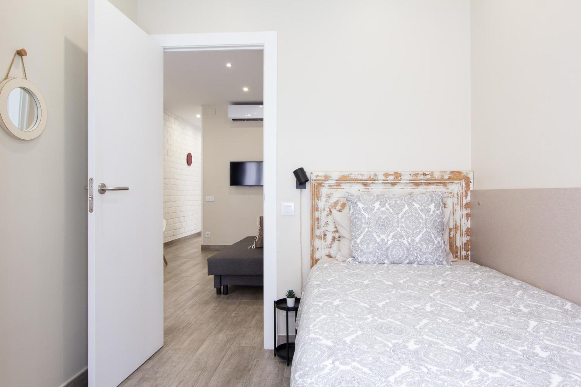 Novus Homes Barcelona Santa Eulalia L’Hospitalet de Llobregat Zewnętrze zdjęcie