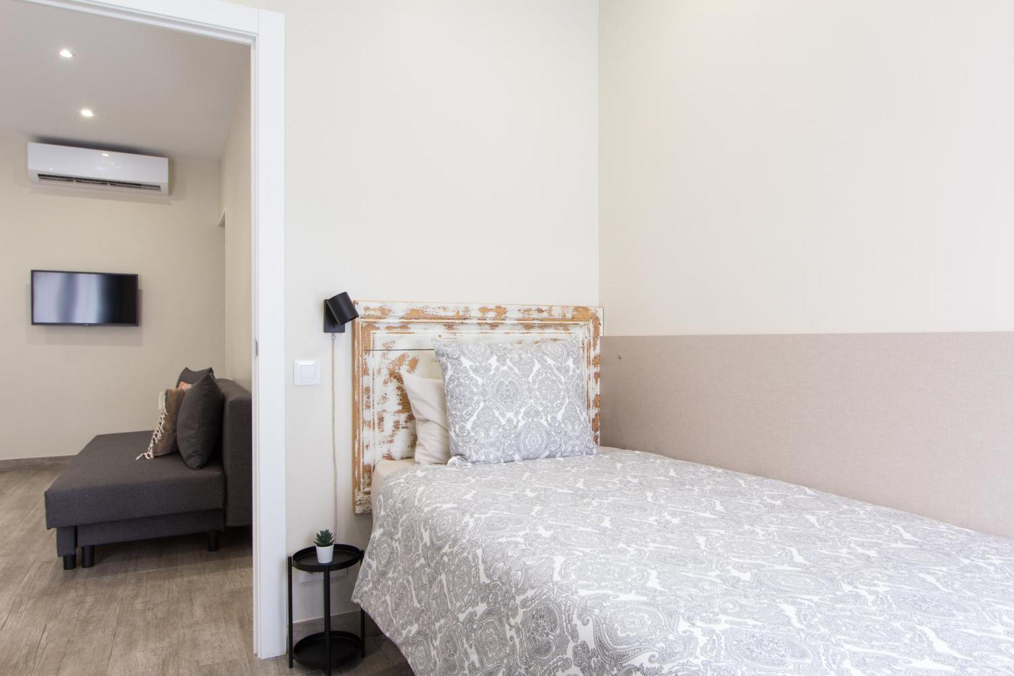 Novus Homes Barcelona Santa Eulalia L’Hospitalet de Llobregat Zewnętrze zdjęcie