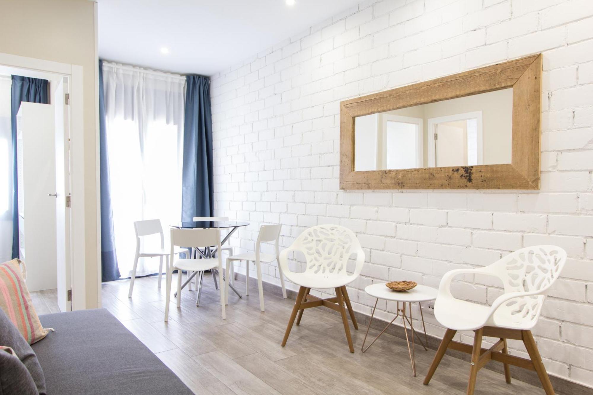 Novus Homes Barcelona Santa Eulalia L’Hospitalet de Llobregat Zewnętrze zdjęcie