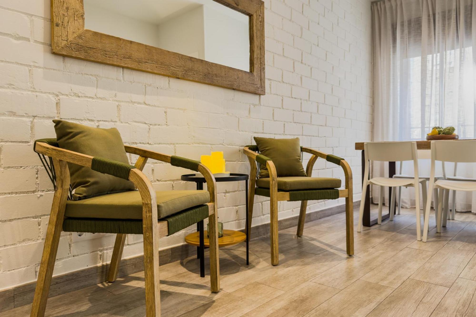 Novus Homes Barcelona Santa Eulalia L’Hospitalet de Llobregat Zewnętrze zdjęcie