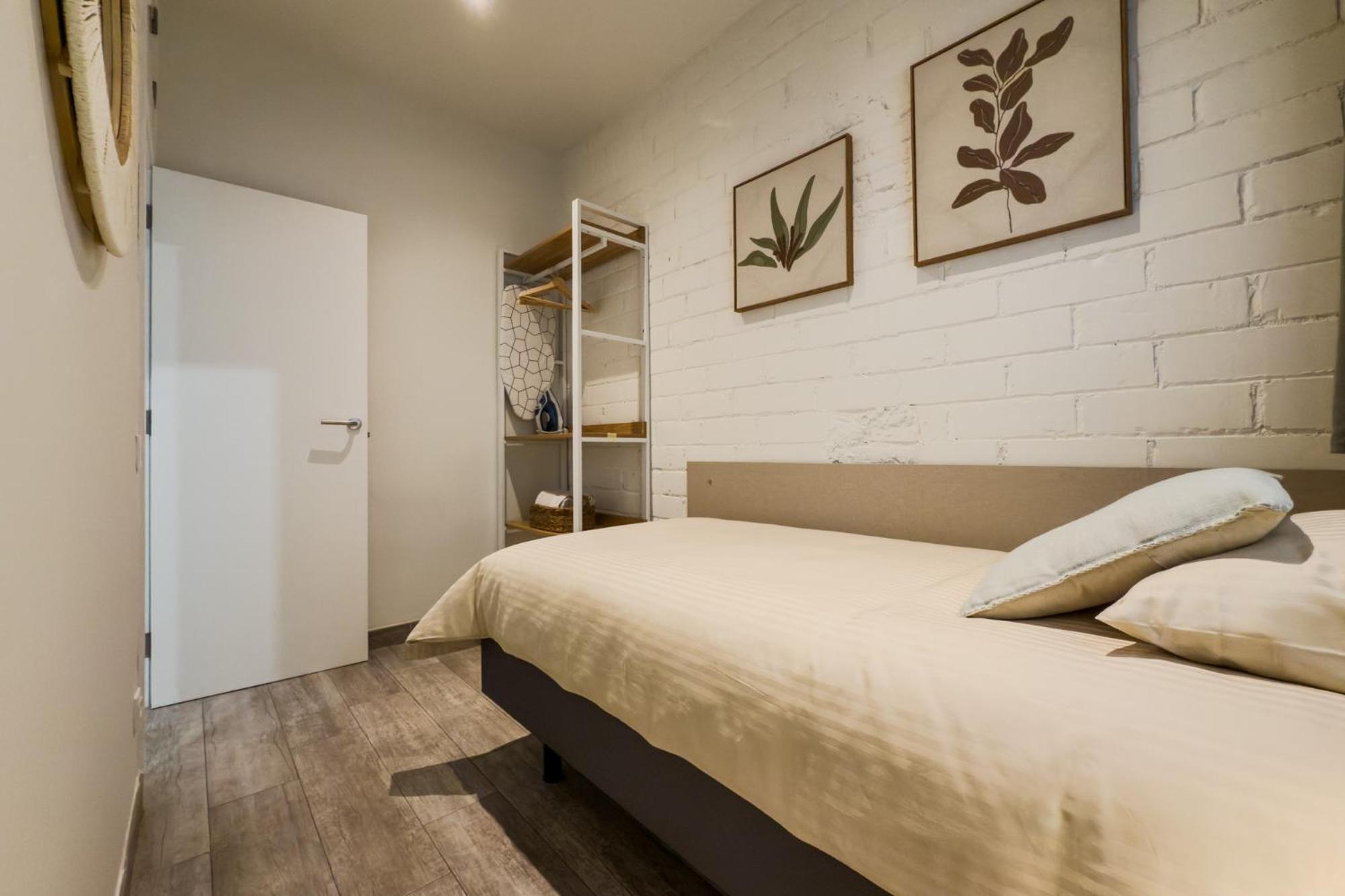 Novus Homes Barcelona Santa Eulalia L’Hospitalet de Llobregat Zewnętrze zdjęcie